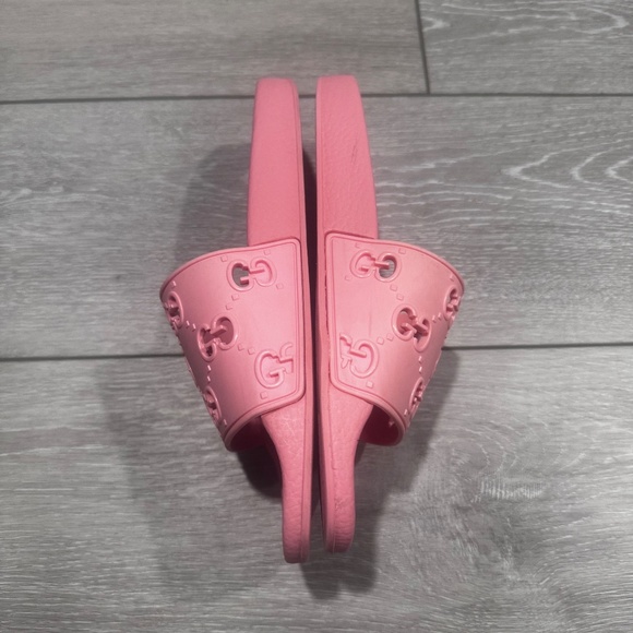GUCCI PINK SLIDES!!! LIKE NEW!!! WORN ONCE!!!! STUNNING! - Picture 6 of 7